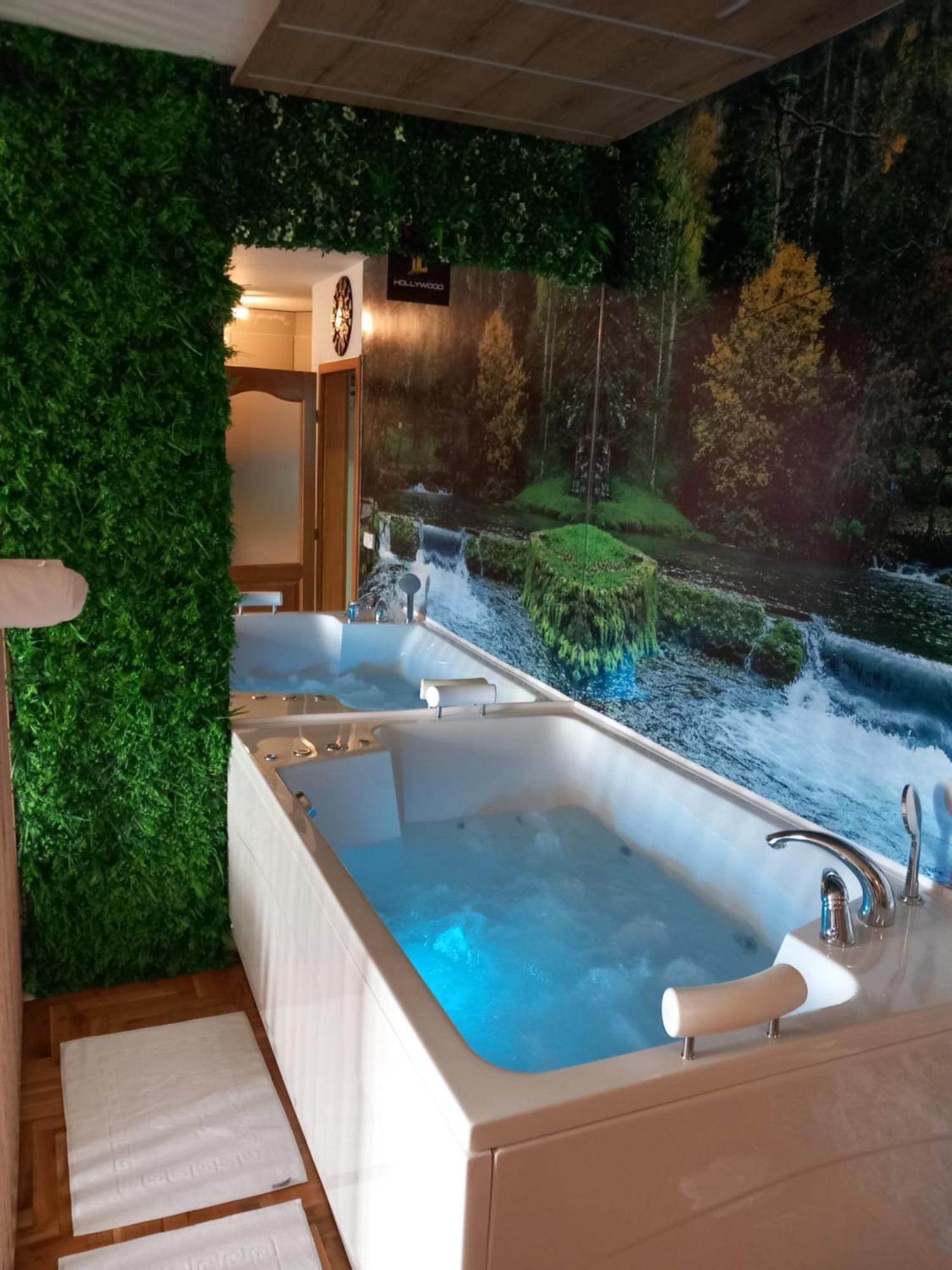 Jacuzzi For Relax - Hollywood Neom Apartment, Stup, Appartement