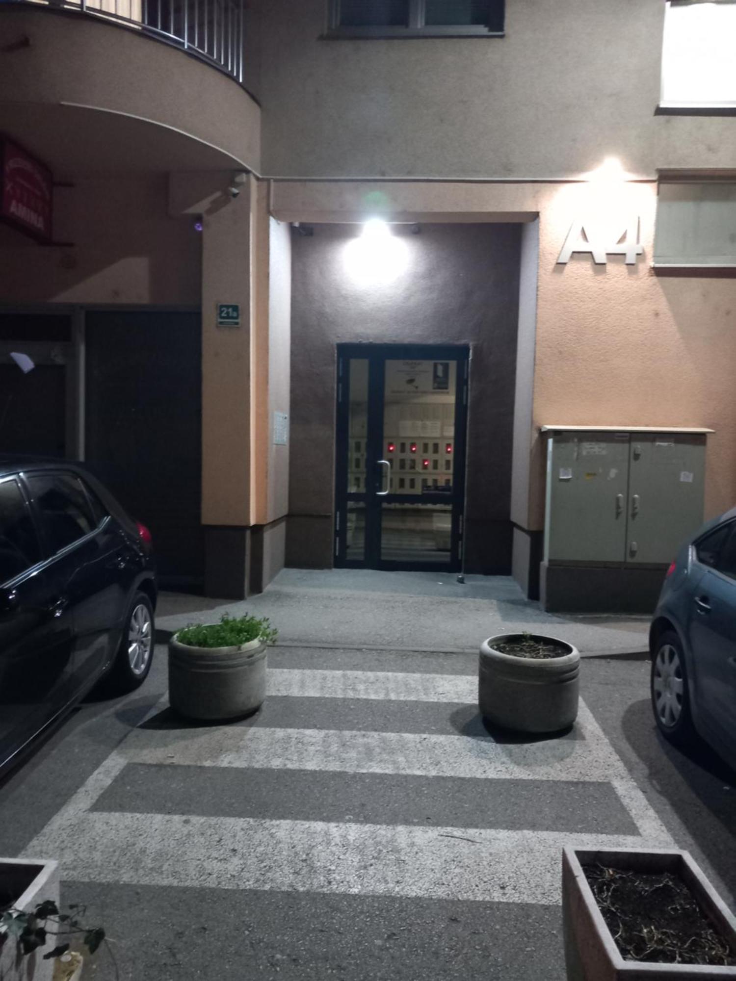 Jacuzzi For Relax - Hollywood Neom Apartment, Stup, Appartement Sarajevo
