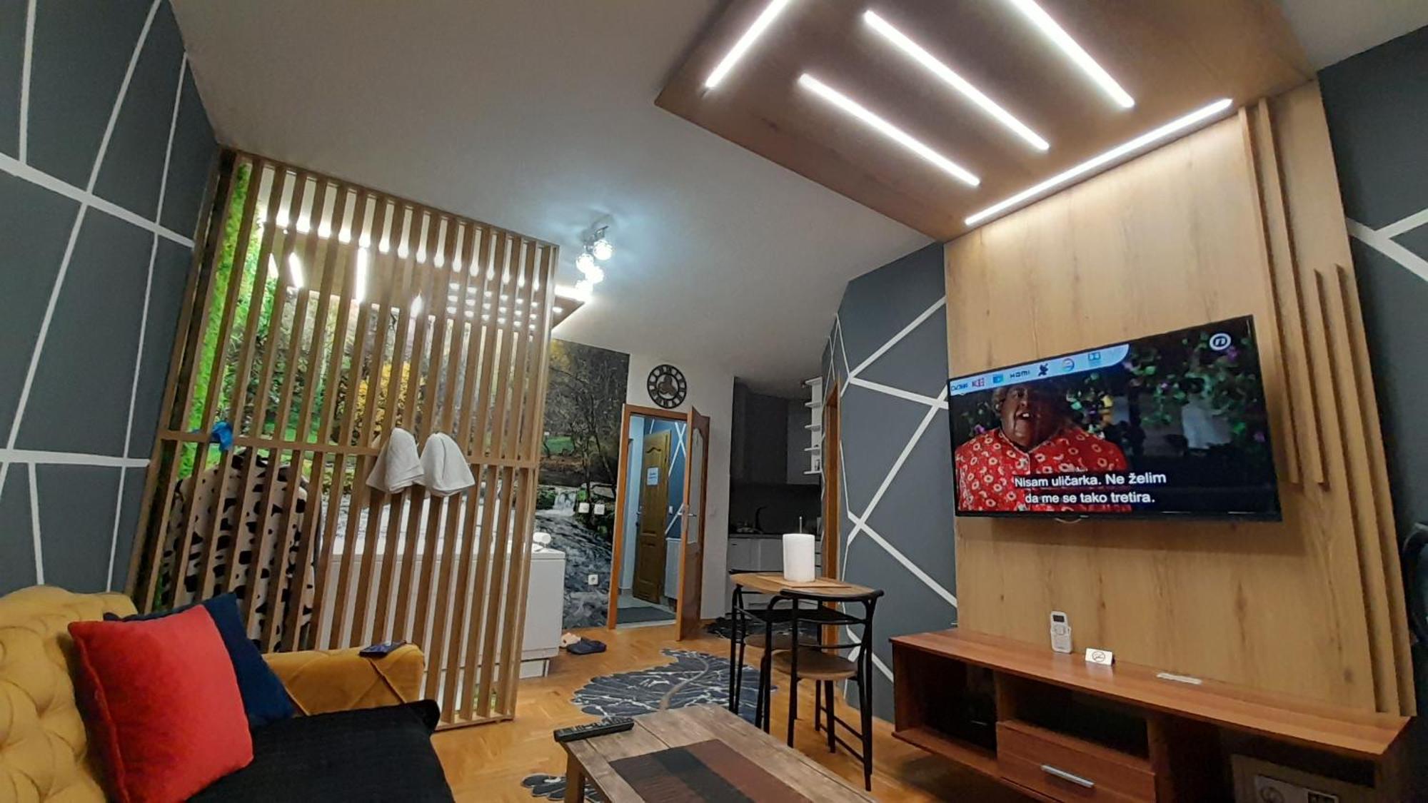 Apartamento Jacuzzi For Relax - Hollywood Neom Apartment, Stup,