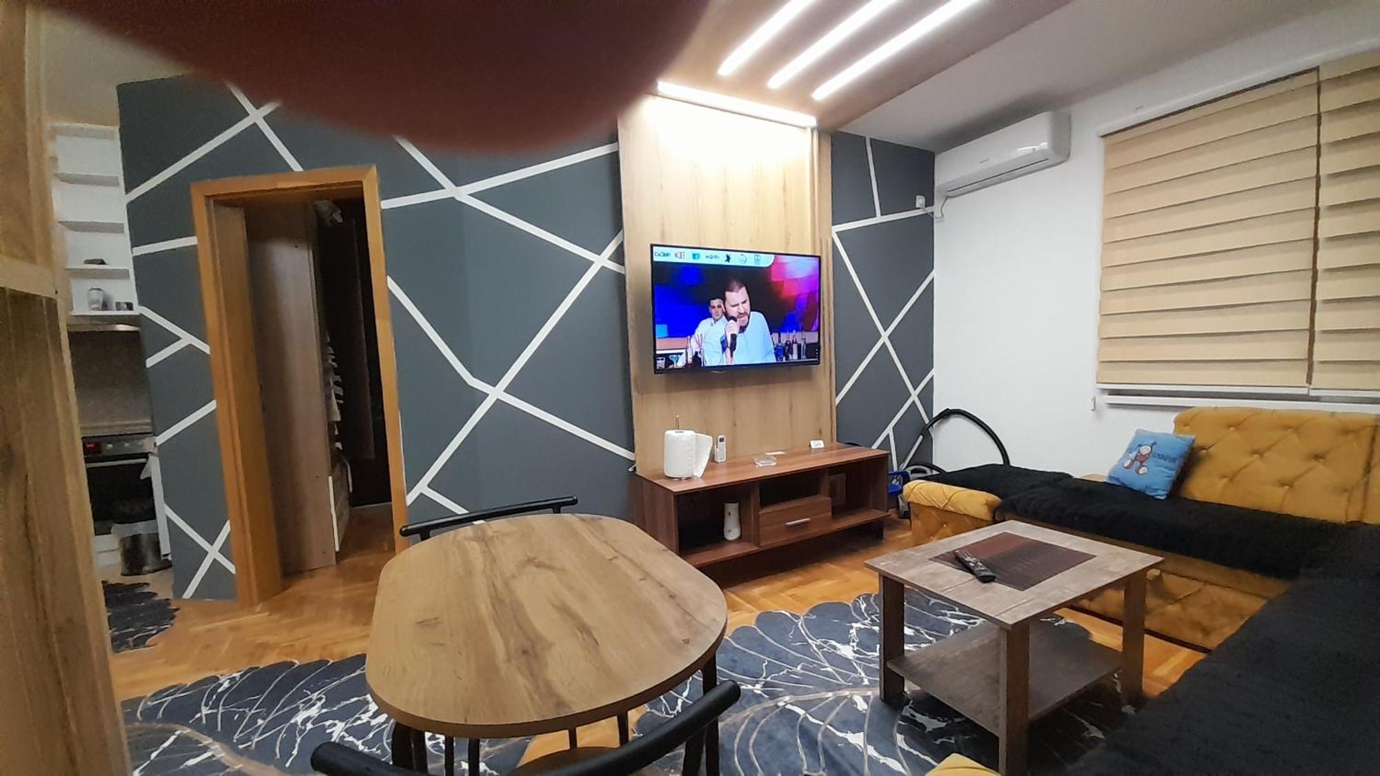 Jacuzzi For Relax - Hollywood Neom Apartment, Stup, Apartamento *